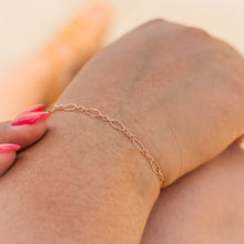Load image into Gallery viewer, Aspen Permanent Jewelry Chain, Oval Design, Long and Small Links, Available in Gold Filled and Silver